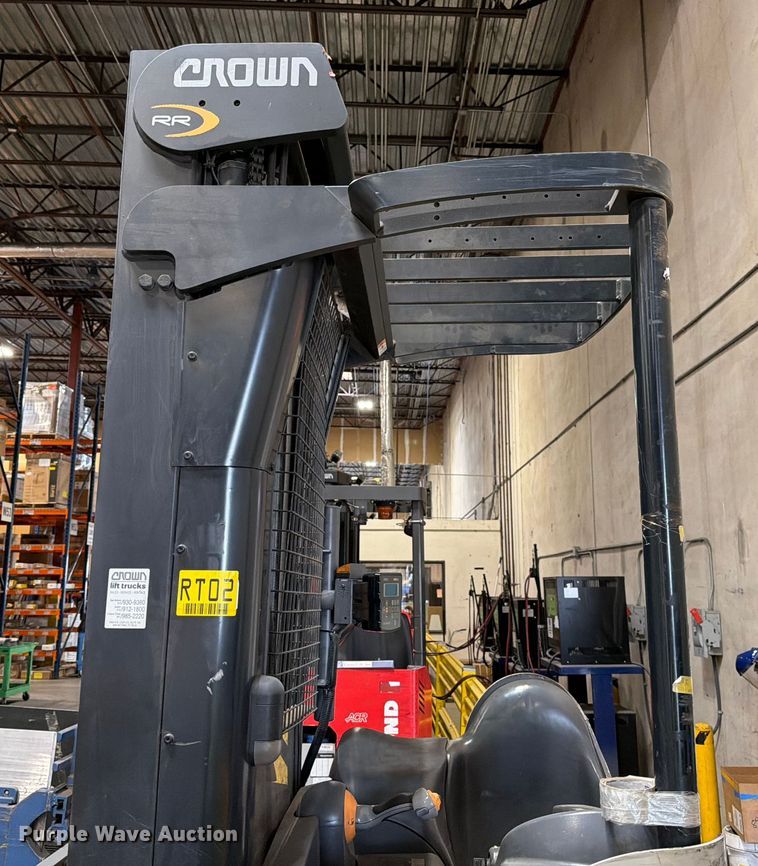 image for item DX5954 2016 Crown RR5725-35 reach truck