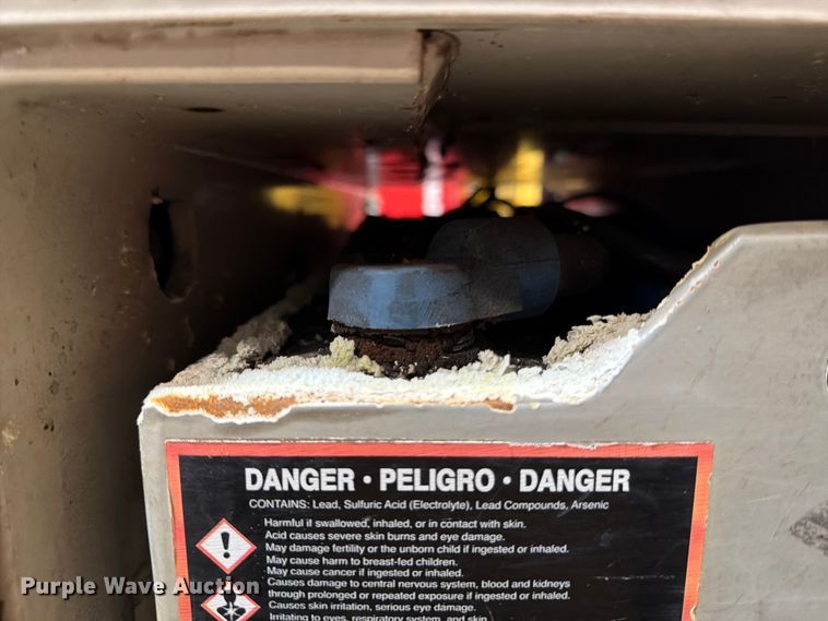 image for item DX5954 2016 Crown RR5725-35 reach truck