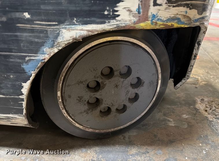 image for item DX5954 2016 Crown RR5725-35 reach truck