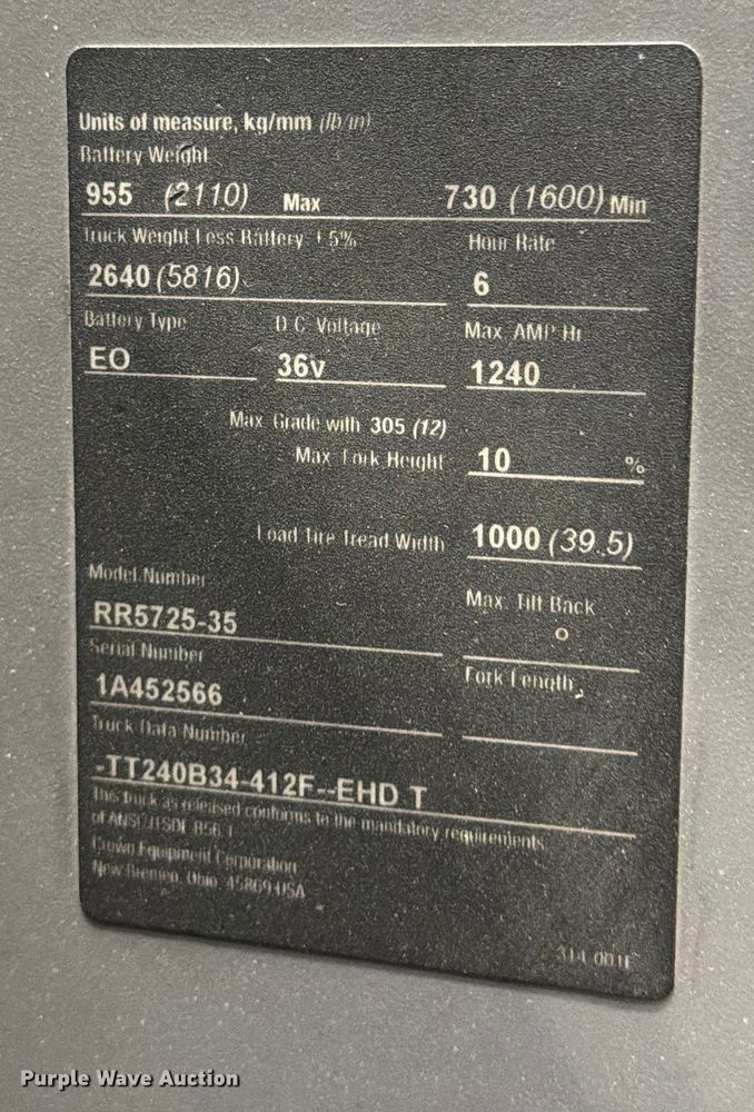 image for item DX5954 2016 Crown RR5725-35 reach truck