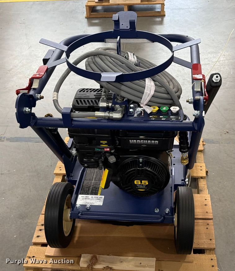 image for item DX5957 Makinex DPW-2500 pressure washer