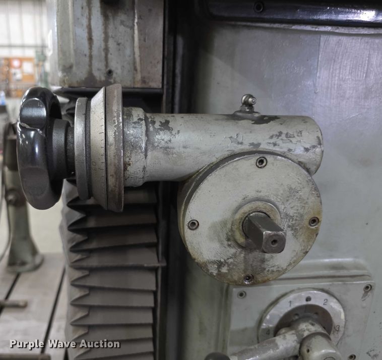 image for item DZ3817 Berco & Cotti  AC750A vertical sleeve bore machine