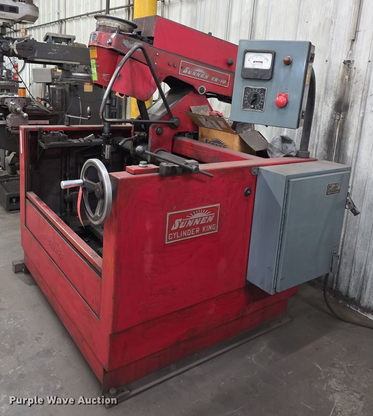 image for item DZ3818 Sunnen CK10 vertical honing machine