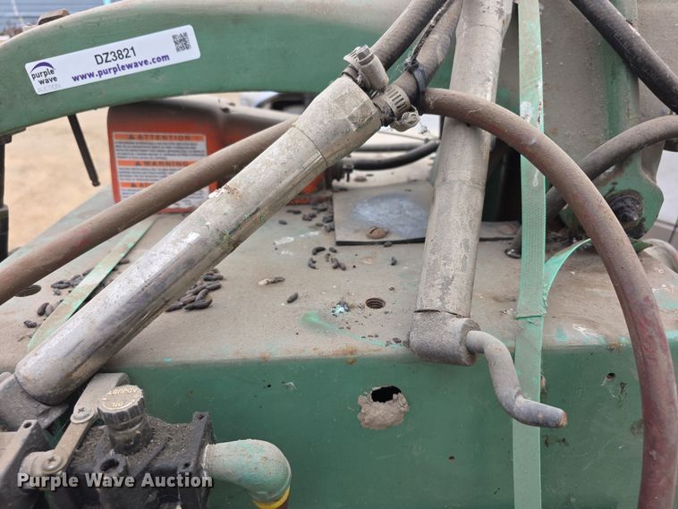 image for item DZ3821 Taylor-Luinfield  NB3675 welder