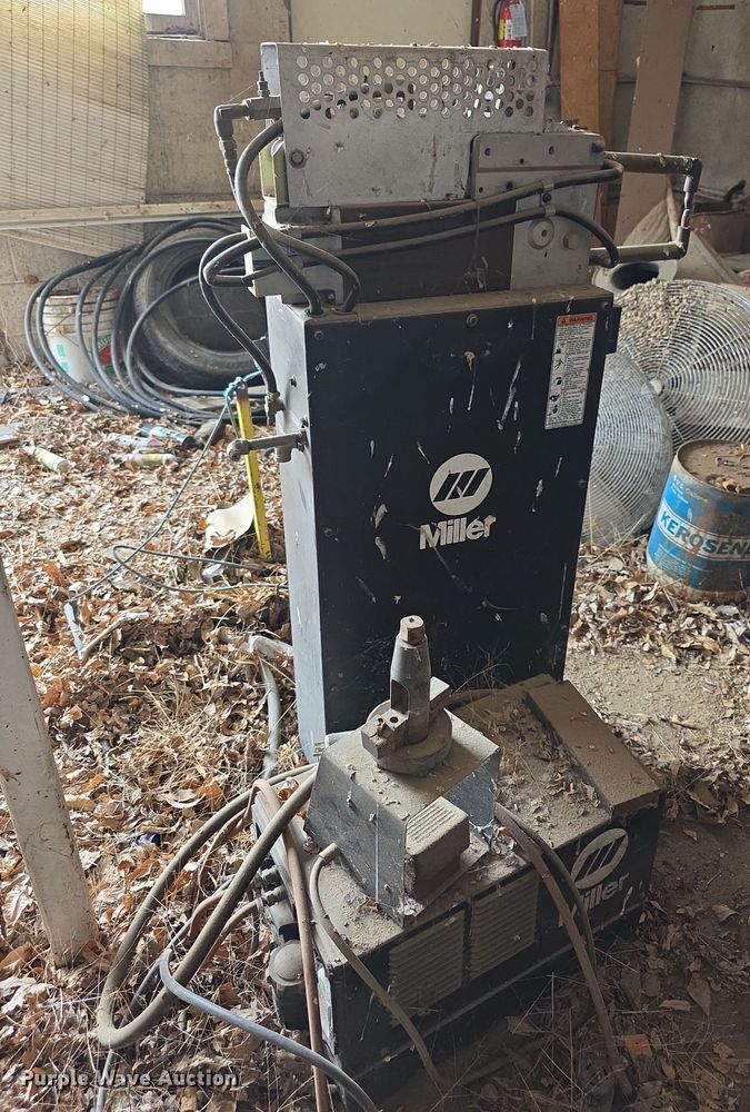 image for item DZ3824 Miller Resistance SSW2020ATT welder