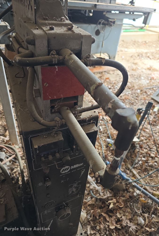 image for item DZ3824 Miller Resistance SSW2020ATT welder