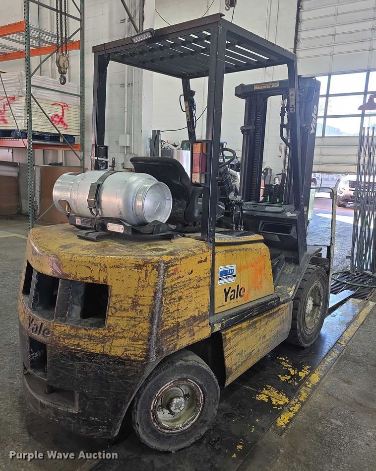 image for item DZ3862 2001 Yale GLP060TGE864 forklift