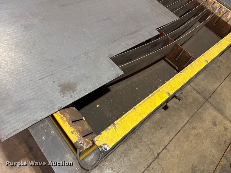 image for item DZ4983 Victor Thermal Dynamics plasma cutting table