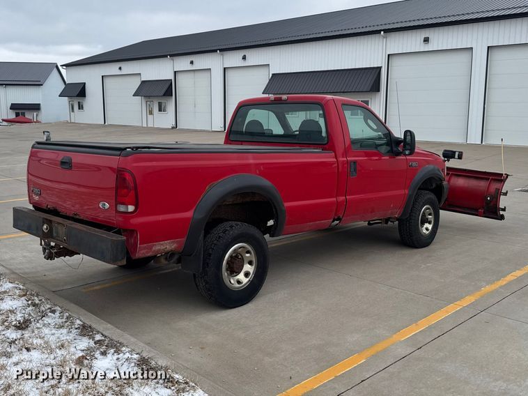 image for item EA2323 2004 Ford F350 Super Duty pickup truck