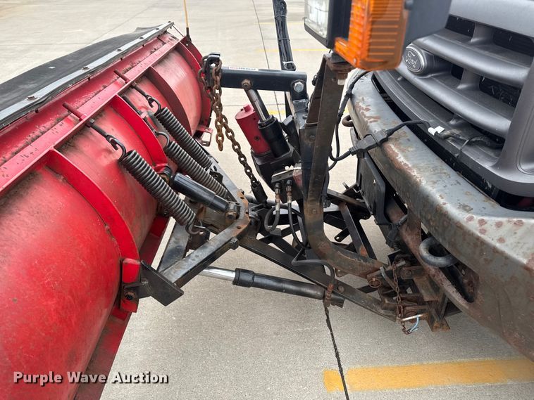 image for item EA2323 2004 Ford F350 Super Duty pickup truck