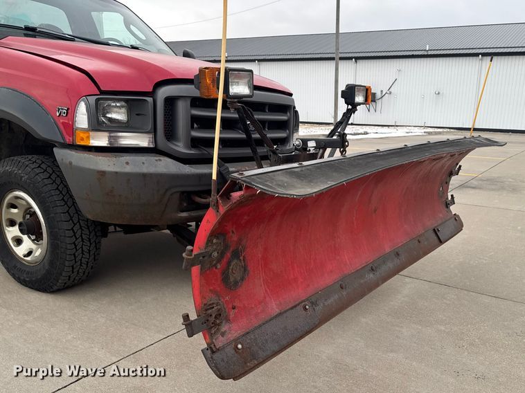 image for item EA2323 2004 Ford F350 Super Duty pickup truck