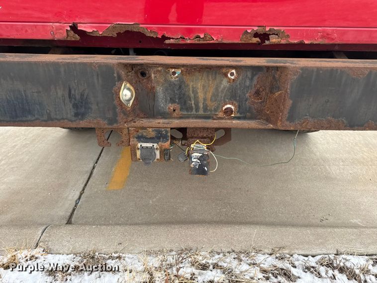 image for item EA2323 2004 Ford F350 Super Duty pickup truck