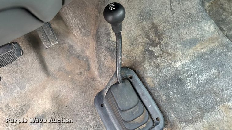 image for item EA2323 2004 Ford F350 Super Duty pickup truck