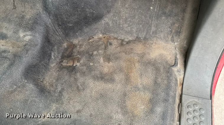 image for item EA2323 2004 Ford F350 Super Duty pickup truck