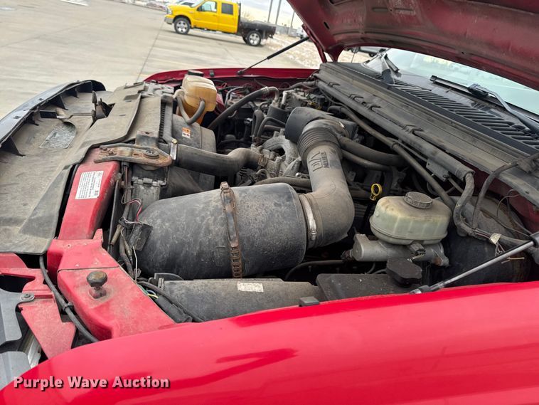 image for item EA2323 2004 Ford F350 Super Duty pickup truck