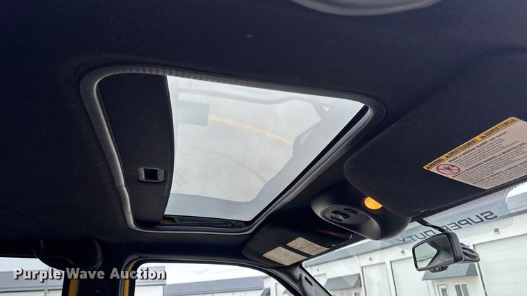 image for item EA2324 2006 Ford F350 Super Duty Crew Cab flatbed pickup truck