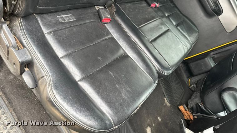 image for item EA2324 2006 Ford F350 Super Duty Crew Cab flatbed pickup truck