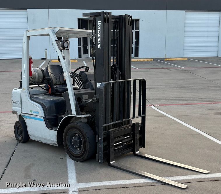 image for item EA7923 2016 UniCarriers PF50 forklift