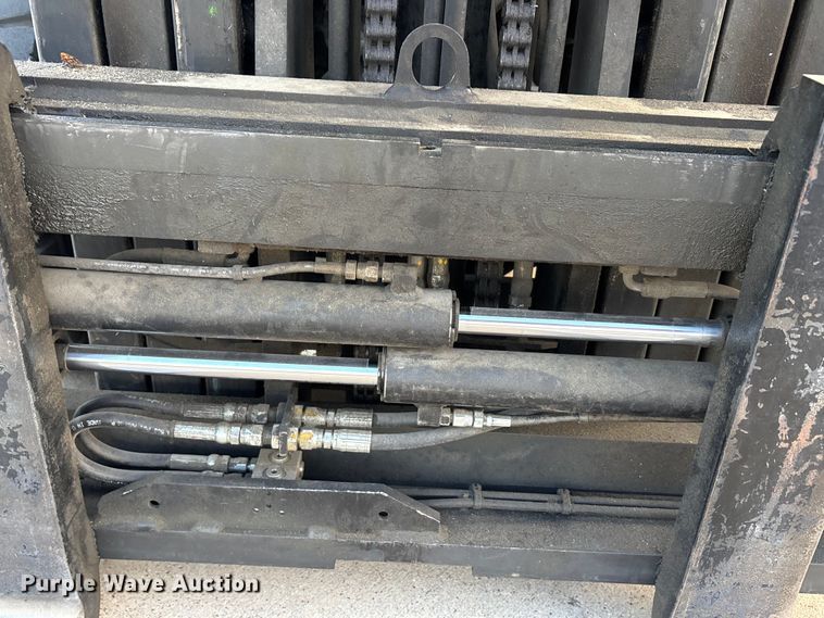 image for item EA7923 2016 UniCarriers PF50 forklift