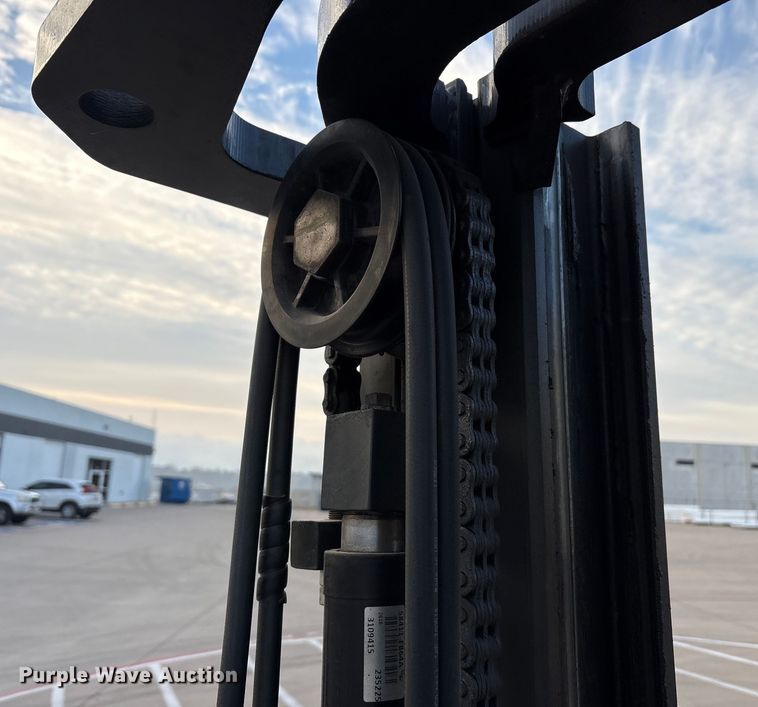 image for item EA7923 2016 UniCarriers PF50 forklift