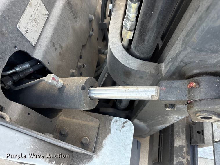 image for item EA7923 2016 UniCarriers PF50 forklift