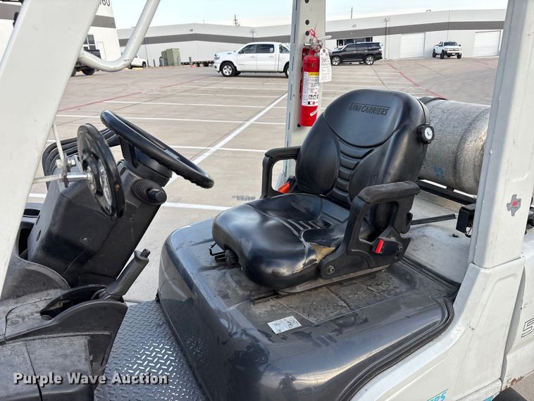 image for item EA7923 2016 UniCarriers PF50 forklift