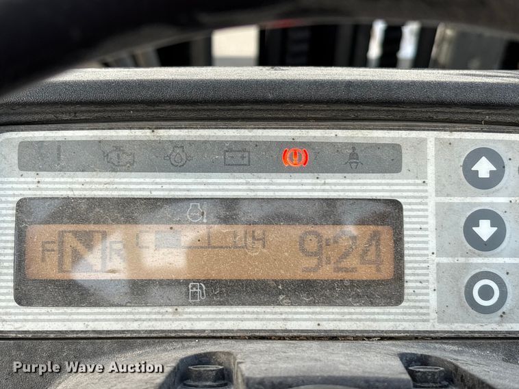 image for item EA7923 2016 UniCarriers PF50 forklift