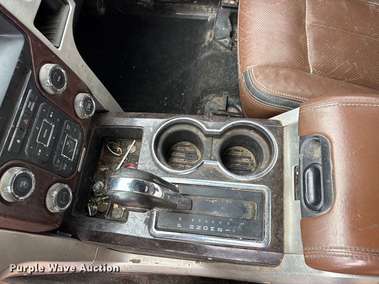 image for item EA7927 2013 Ford F150 Crew Cab pickup truck