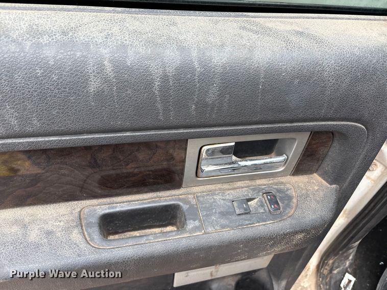 image for item EA7927 2013 Ford F150 Crew Cab pickup truck