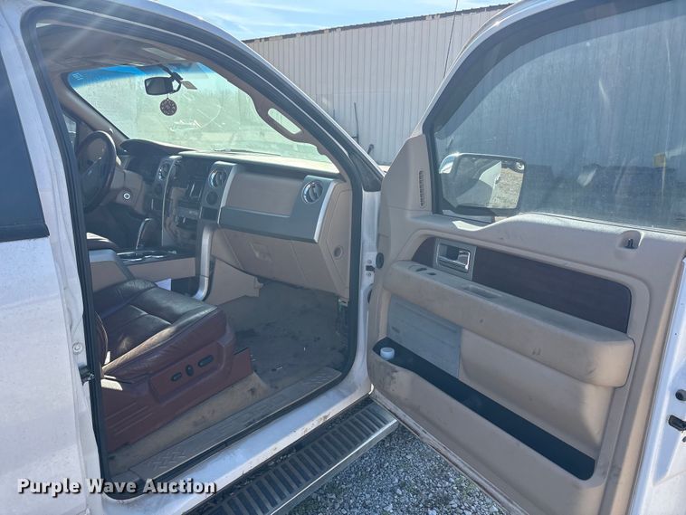 image for item EA7930 2013 Ford F150 Crew Cab pickup truck