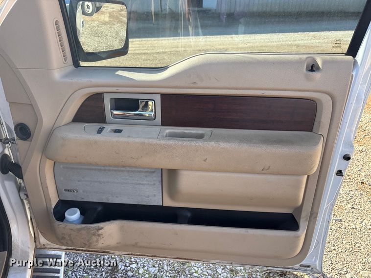 image for item EA7930 2013 Ford F150 Crew Cab pickup truck