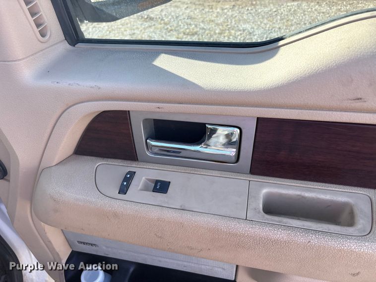 image for item EA7930 2013 Ford F150 Crew Cab pickup truck