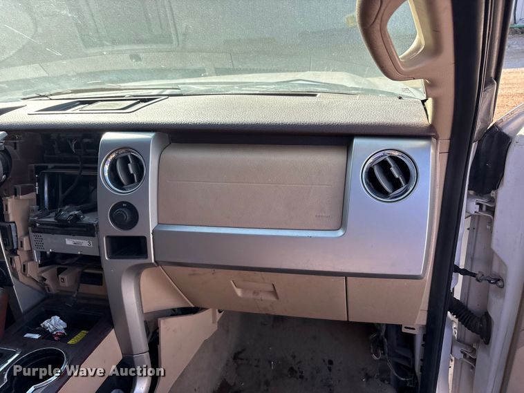 image for item EA7930 2013 Ford F150 Crew Cab pickup truck