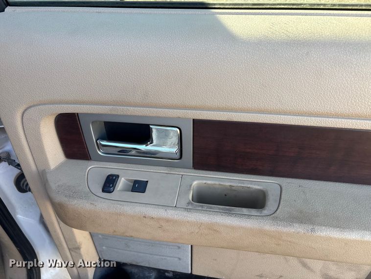 image for item EA7930 2013 Ford F150 Crew Cab pickup truck