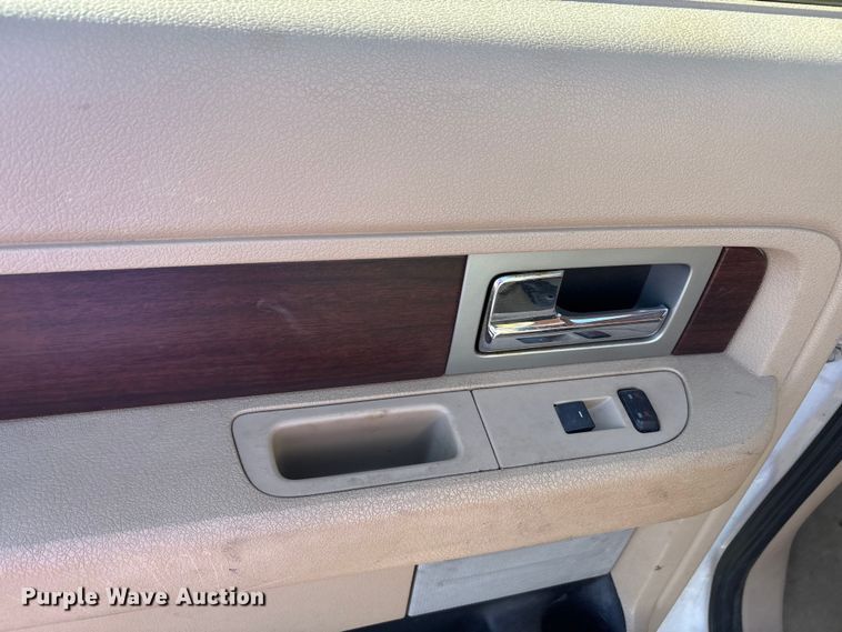 image for item EA7930 2013 Ford F150 Crew Cab pickup truck