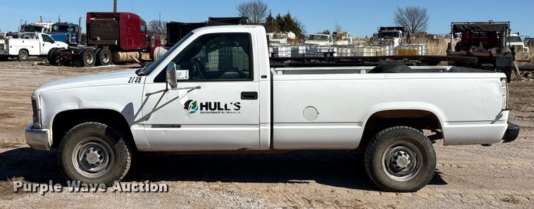 image for item EA7943 1998 GMC Sierra C2500 pickup truck