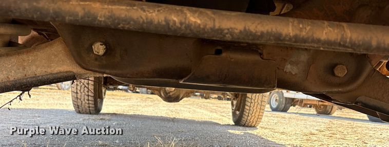 image for item EA7943 1998 GMC Sierra C2500 pickup truck