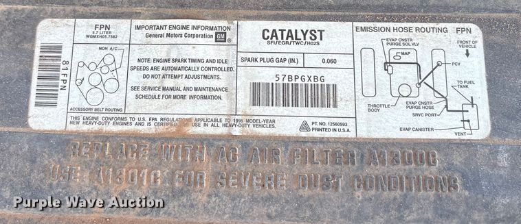 image for item EA7943 1998 GMC Sierra C2500 pickup truck