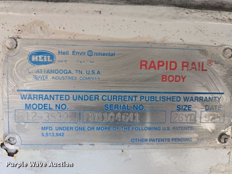 image for item EB1328 2010 Peterbilt 320 refuse truck