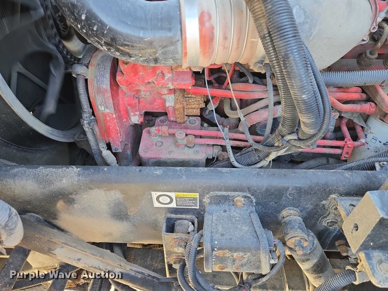 image for item EB1328 2010 Peterbilt 320 refuse truck