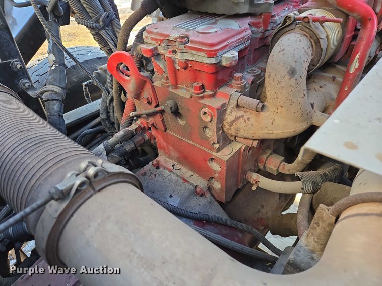 image for item EB1328 2010 Peterbilt 320 refuse truck