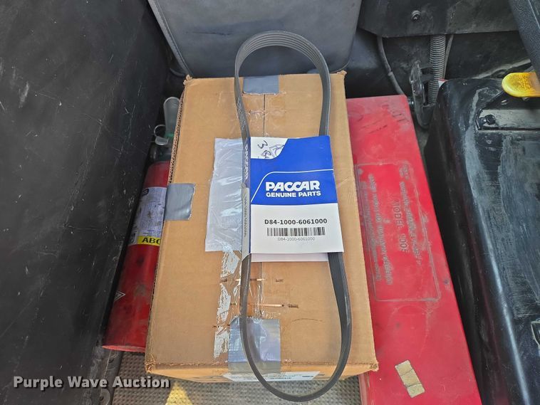 image for item EB1328 2010 Peterbilt 320 refuse truck