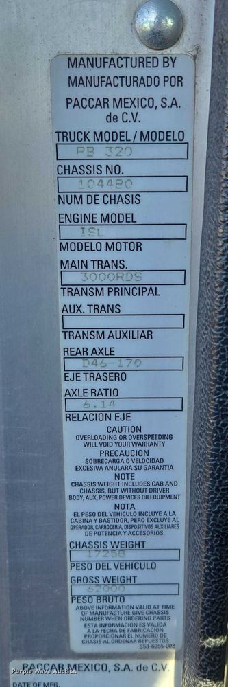 image for item EB1328 2010 Peterbilt 320 refuse truck