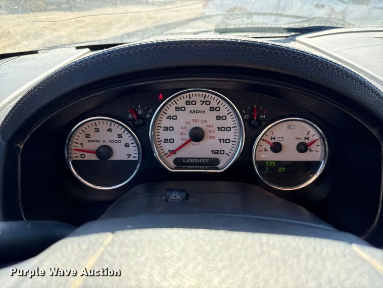 image for item EC4556 2007 Ford F150 Ext. Cab pickup truck