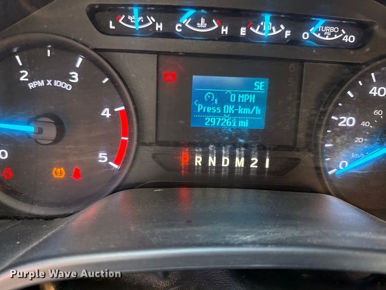 image for item EC4557 2017 Ford F250 Crew Cab pickup truck