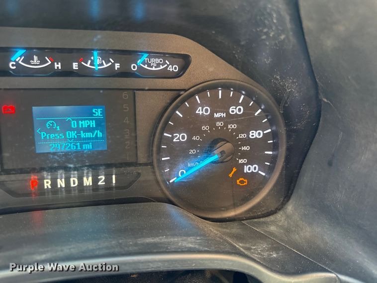 image for item EC4557 2017 Ford F250 Crew Cab pickup truck