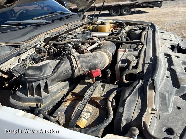 image for item EC4557 2017 Ford F250 Crew Cab pickup truck