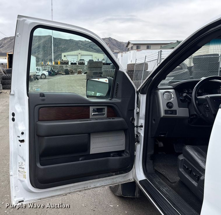 image for item EC8237 2012 Ford F150 Crew Cab pickup truck