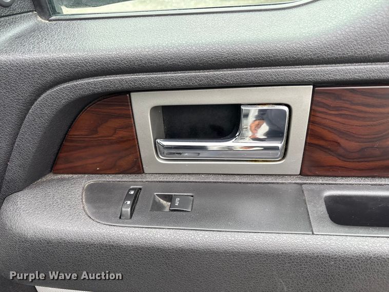 image for item EC8237 2012 Ford F150 Crew Cab pickup truck