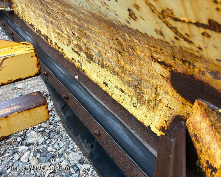 image for item EC8241 Snow pusher